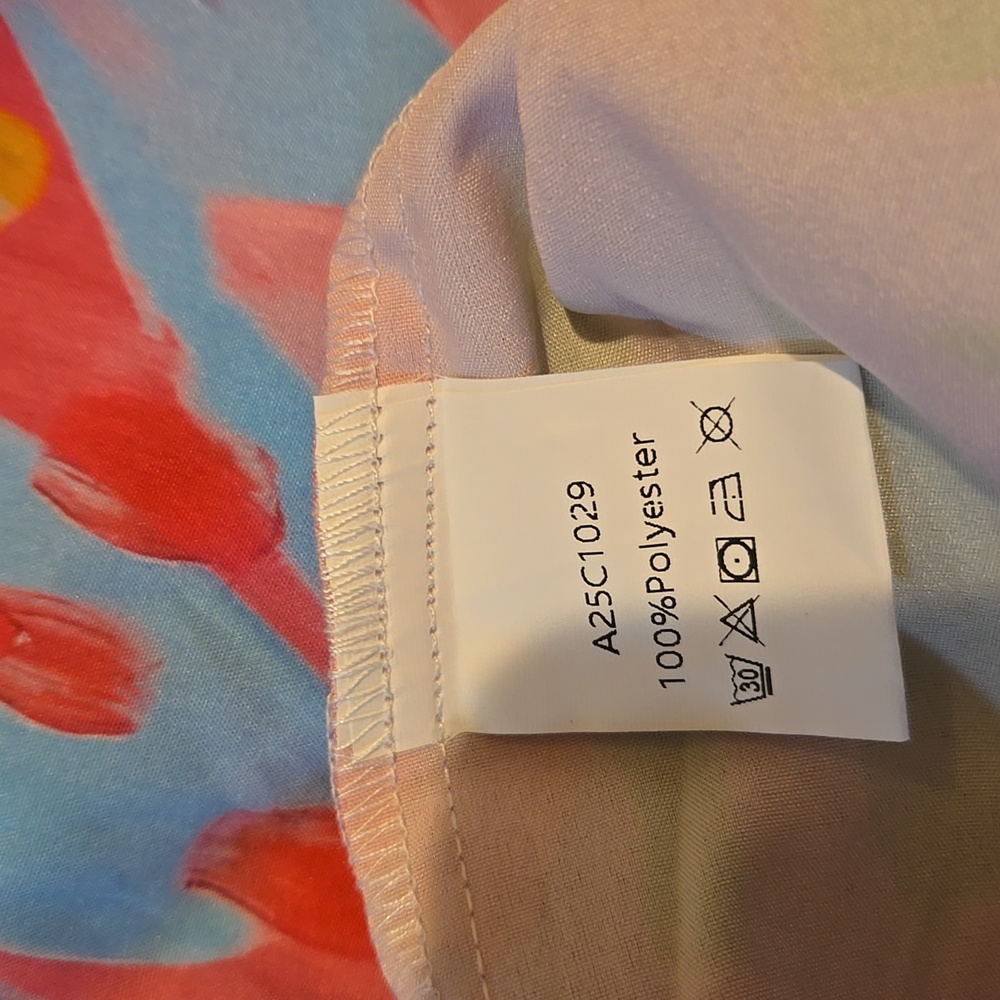 SHEIN Vibrant Floral Button-Up Shirt Size 3X - Picture 4 of 9